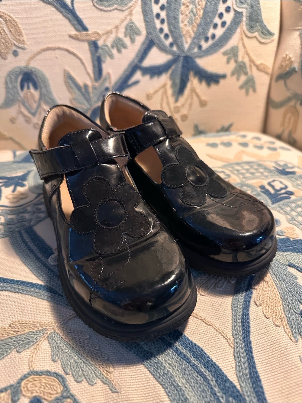 Elefanten Girls Floral MaryJanes. Size 30